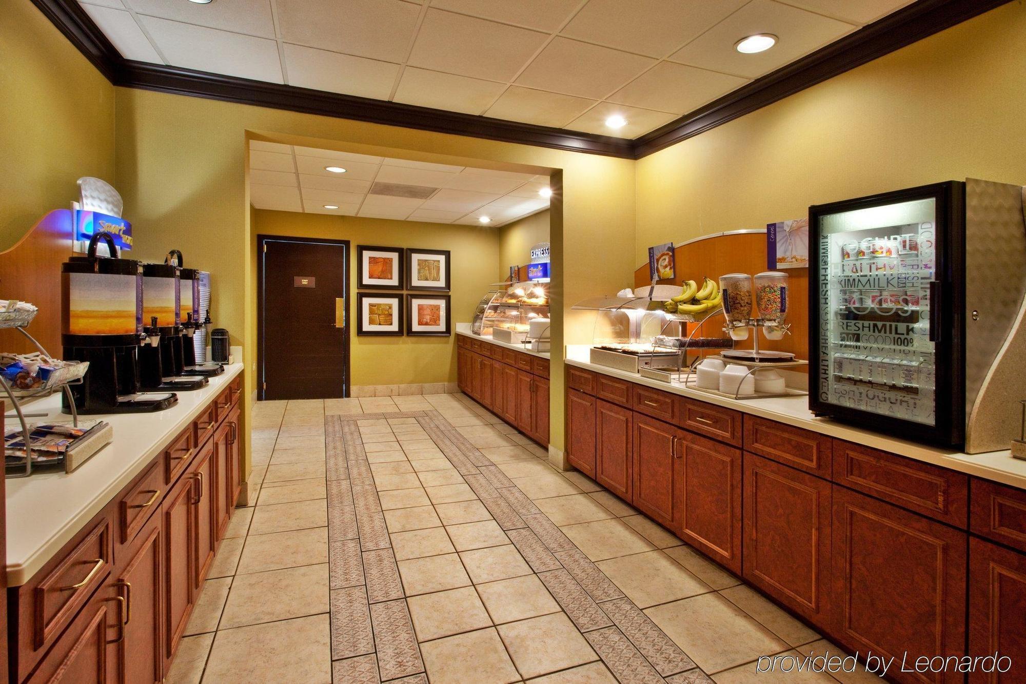 Holiday Inn Express Atlanta Airport-College Park By Ihg Restaurant foto